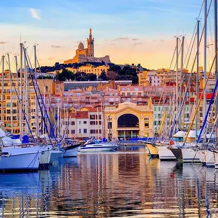 Super T2 Au Vieux Port Climatise Marsella