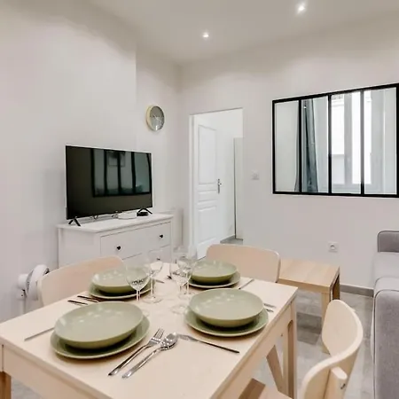 Super T2 Au Vieux Port Climatise Apartman *